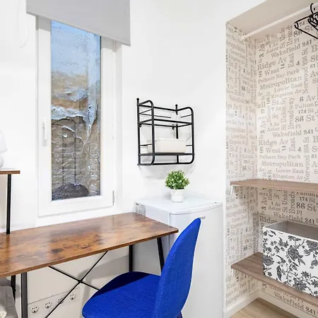 - Mini For Solo Travellers